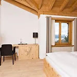 Randolins Hotel