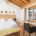 Randolins Hotel 3*