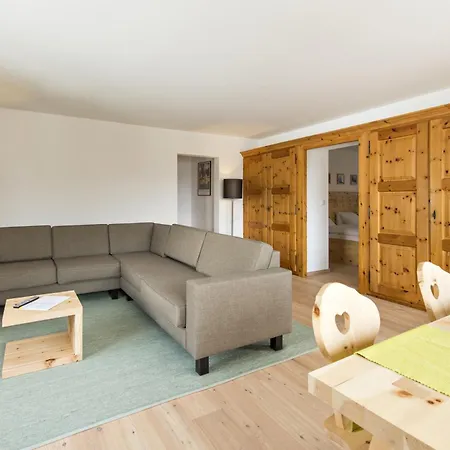 Randolins Hotel 3*