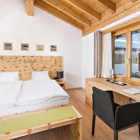 Randolins Hotel 3*